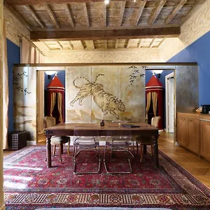 Prestige Boutique - Montenapoleone Mailand