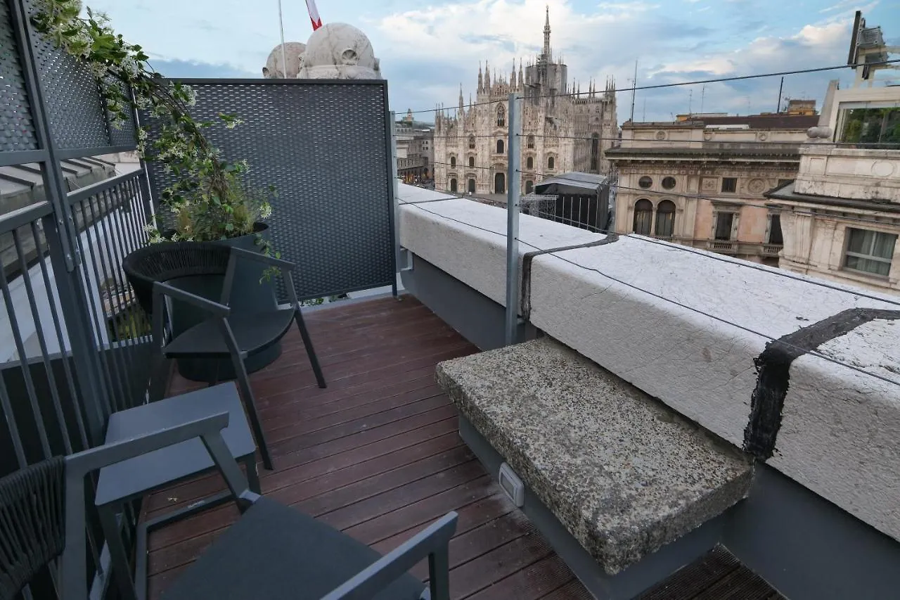 Apartment Prestige Boutique Aparthotel - Piazza Duomo View Milan Italy