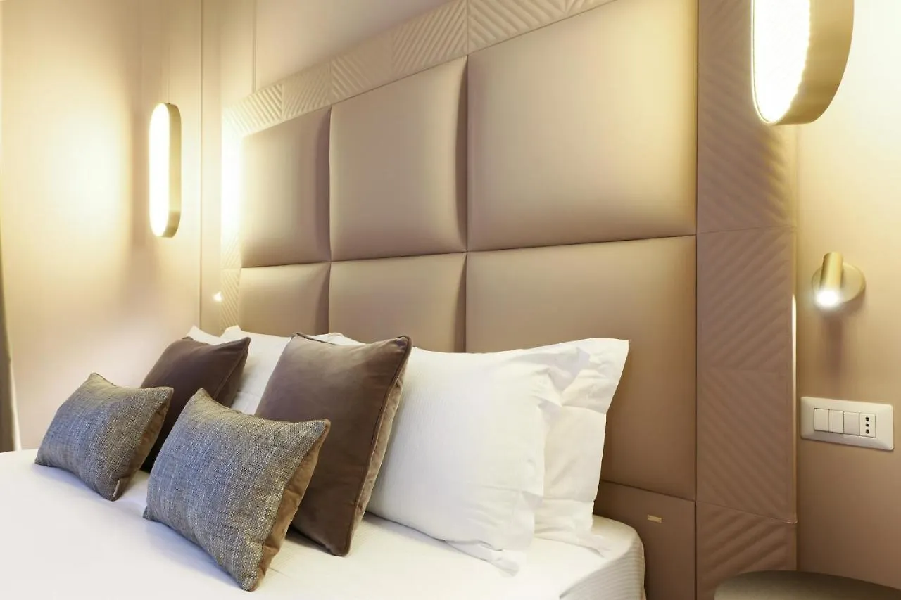 Prestige Boutique Aparthotel - Piazza Duomo View Milan