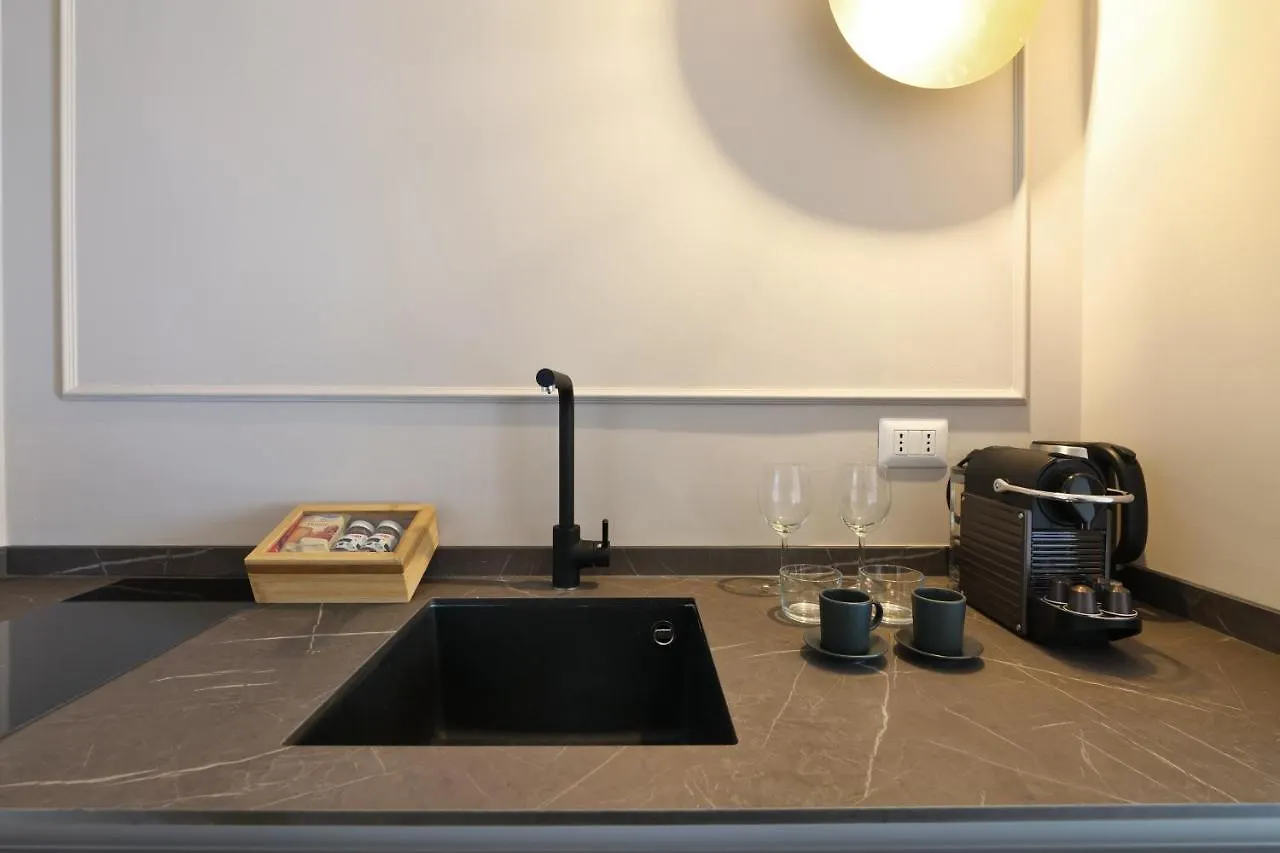 Apartment Prestige Boutique Aparthotel - Piazza Duomo View Milan