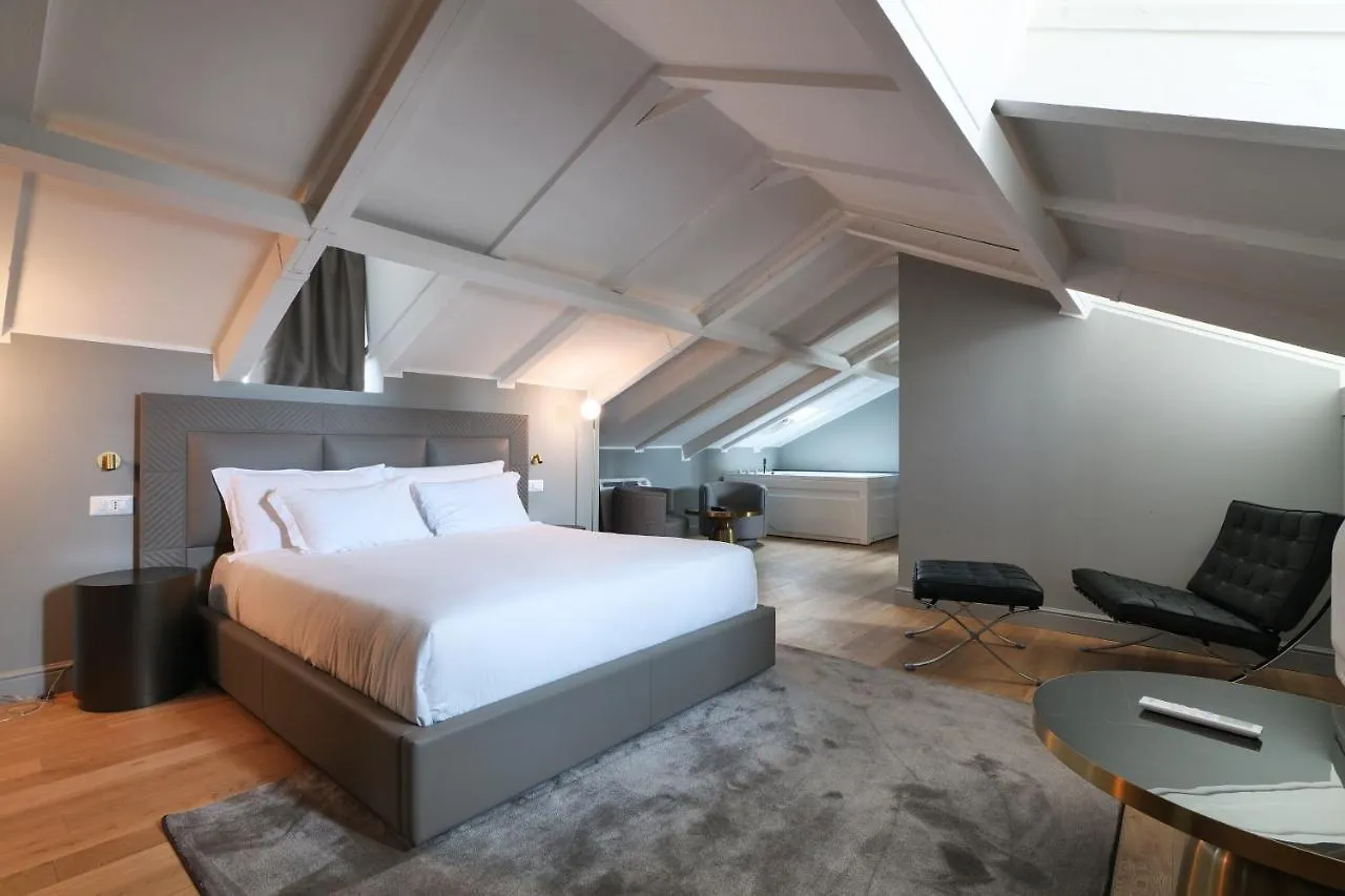 Prestige Boutique Aparthotel - Piazza Duomo View Milan