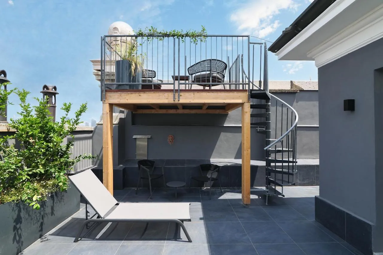 Apartment Prestige Boutique Aparthotel - Piazza Duomo View Milan Italy