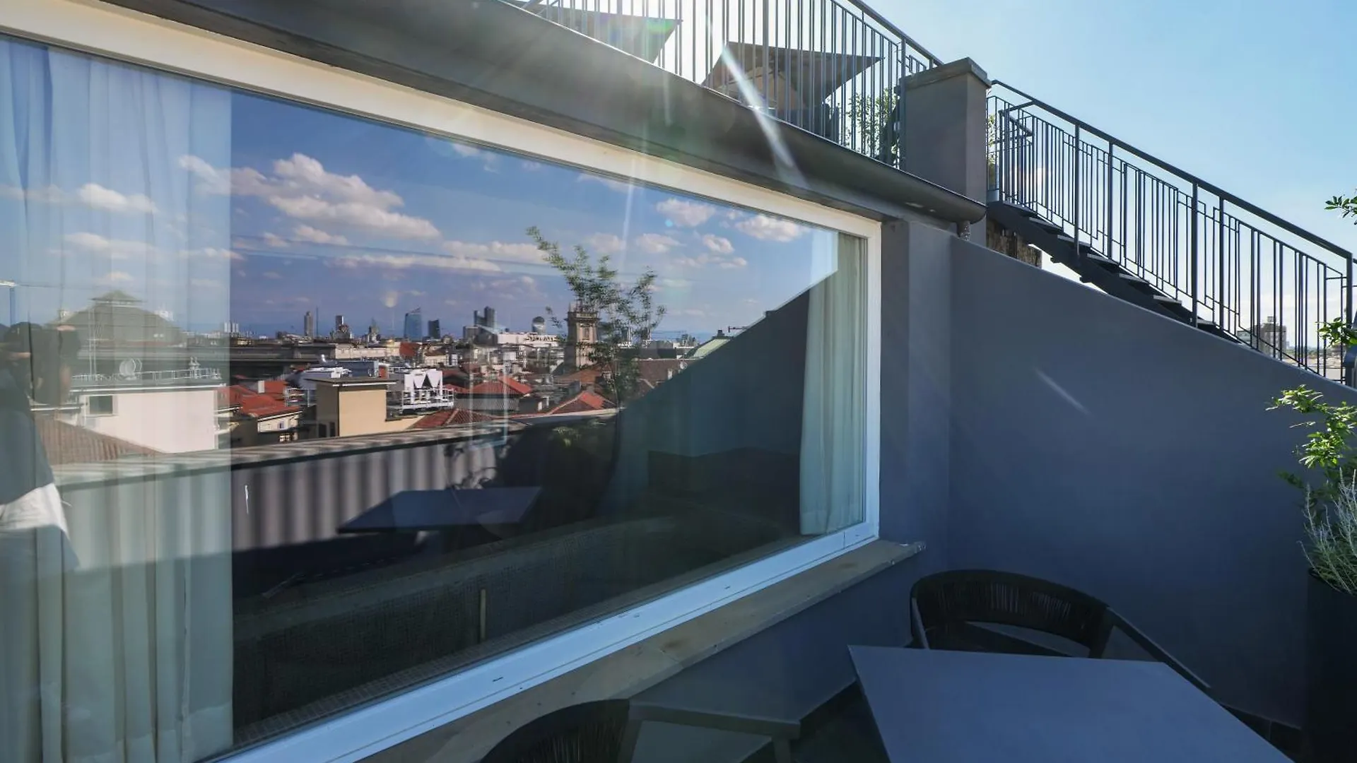Prestige Boutique Aparthotel - Piazza Duomo View Milan Italy